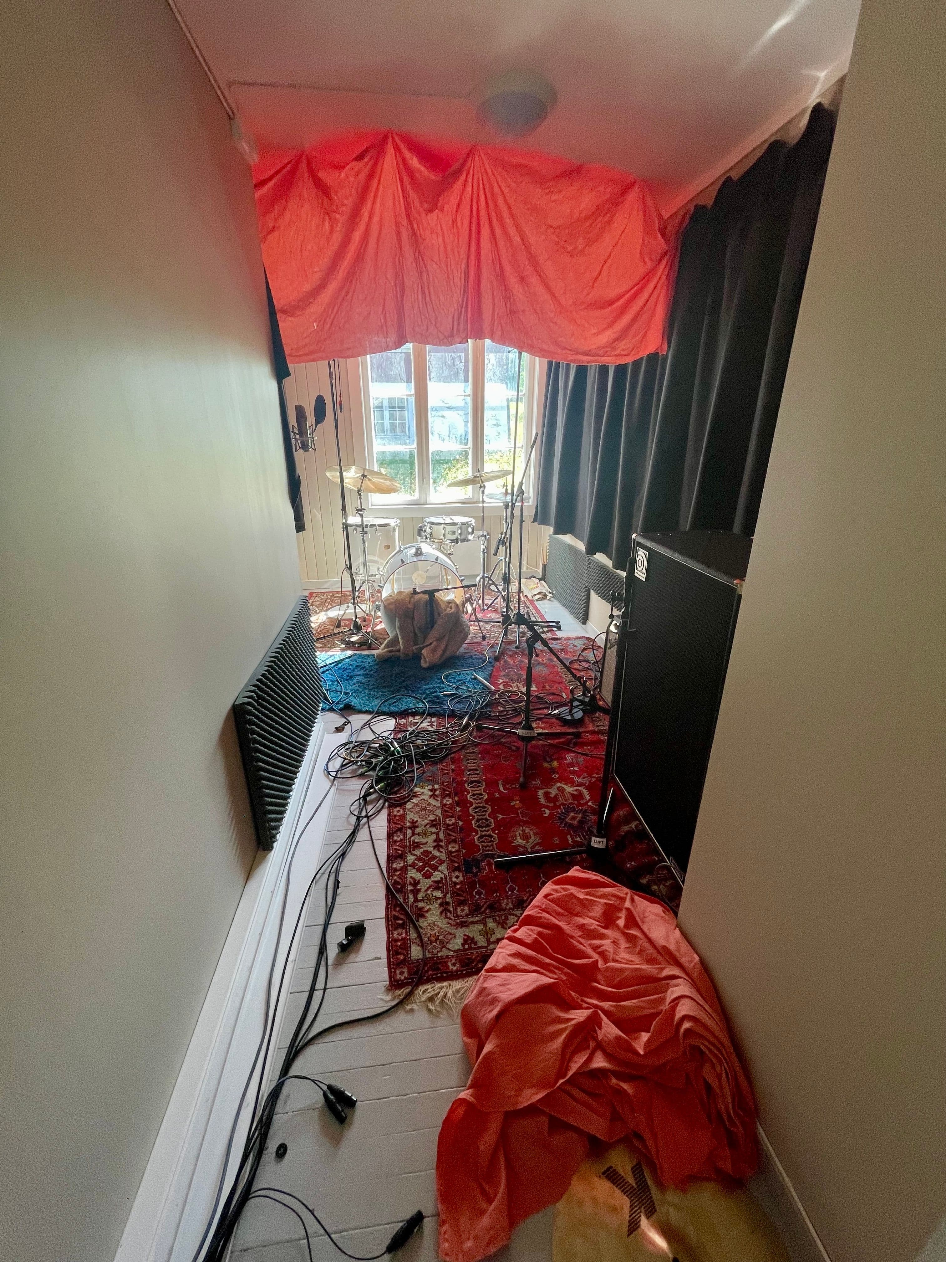Live room!