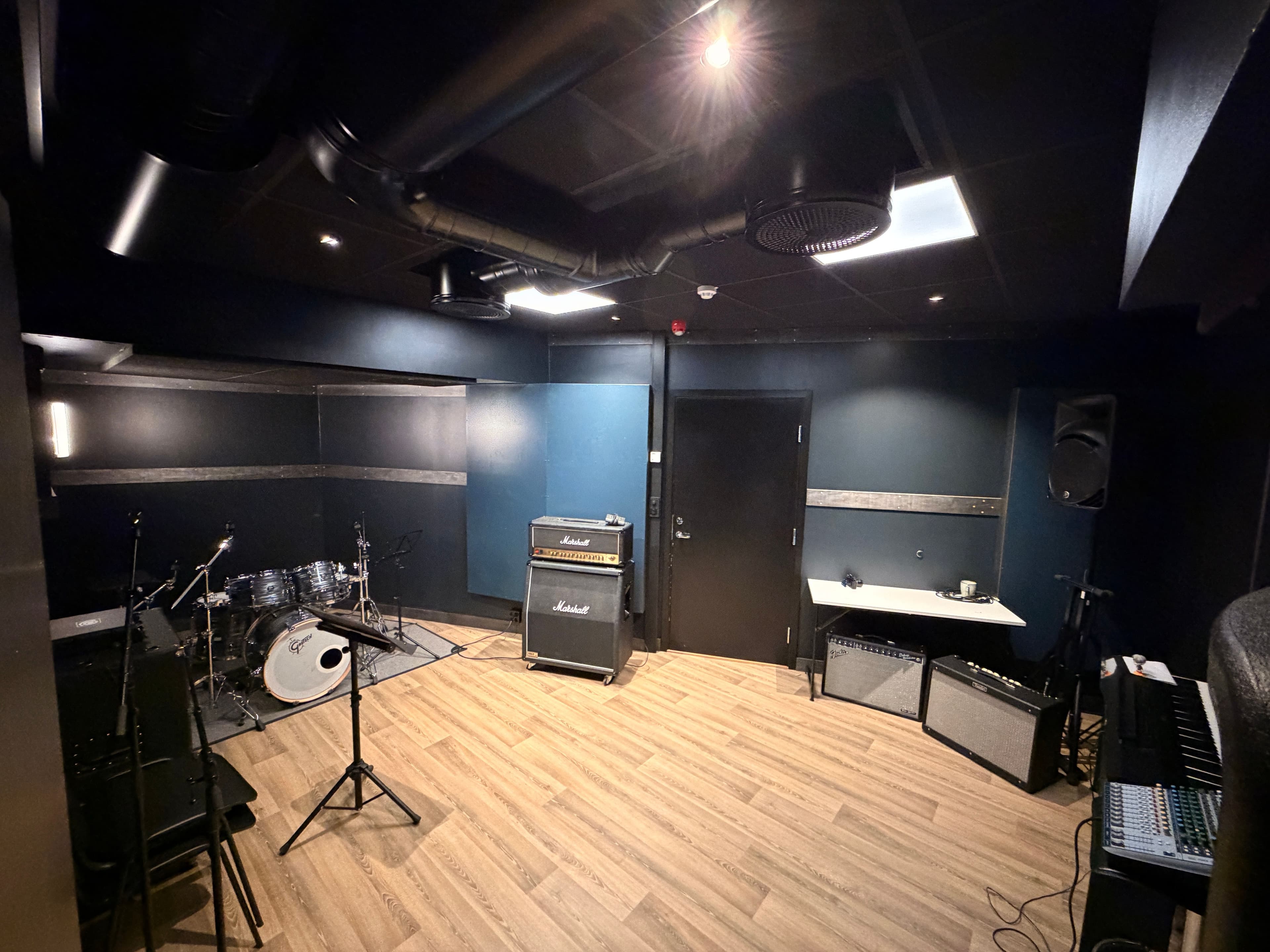 Studio 15